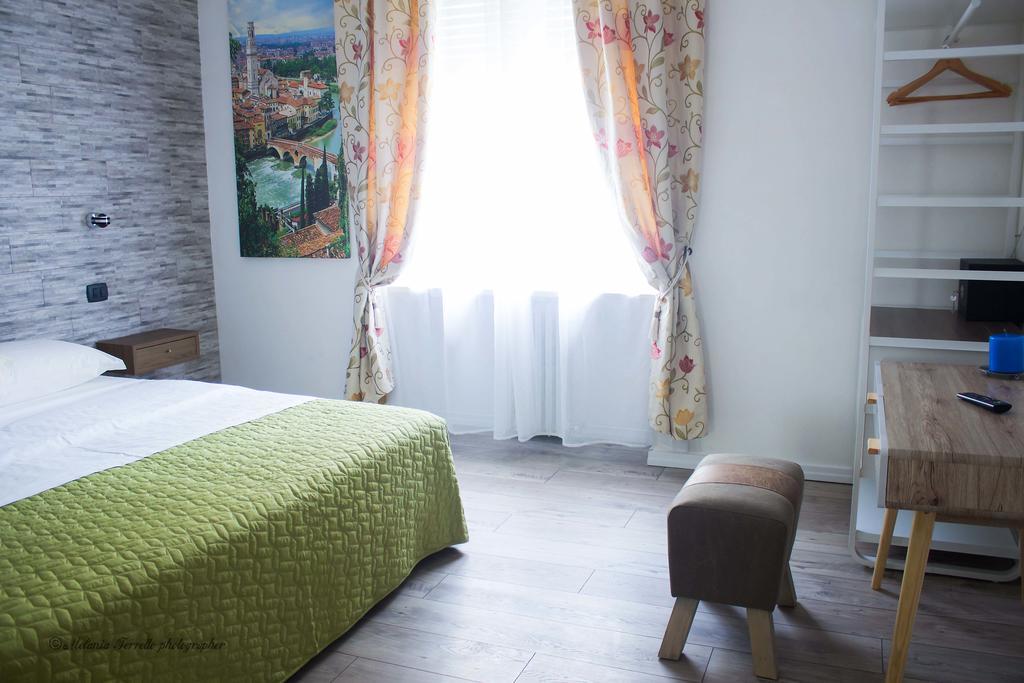 Aurelia Rooms Verona Exteriör bild
